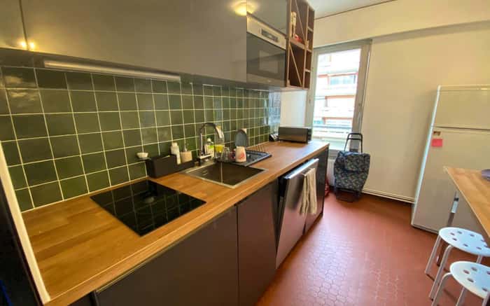 Listing photo thumbnail