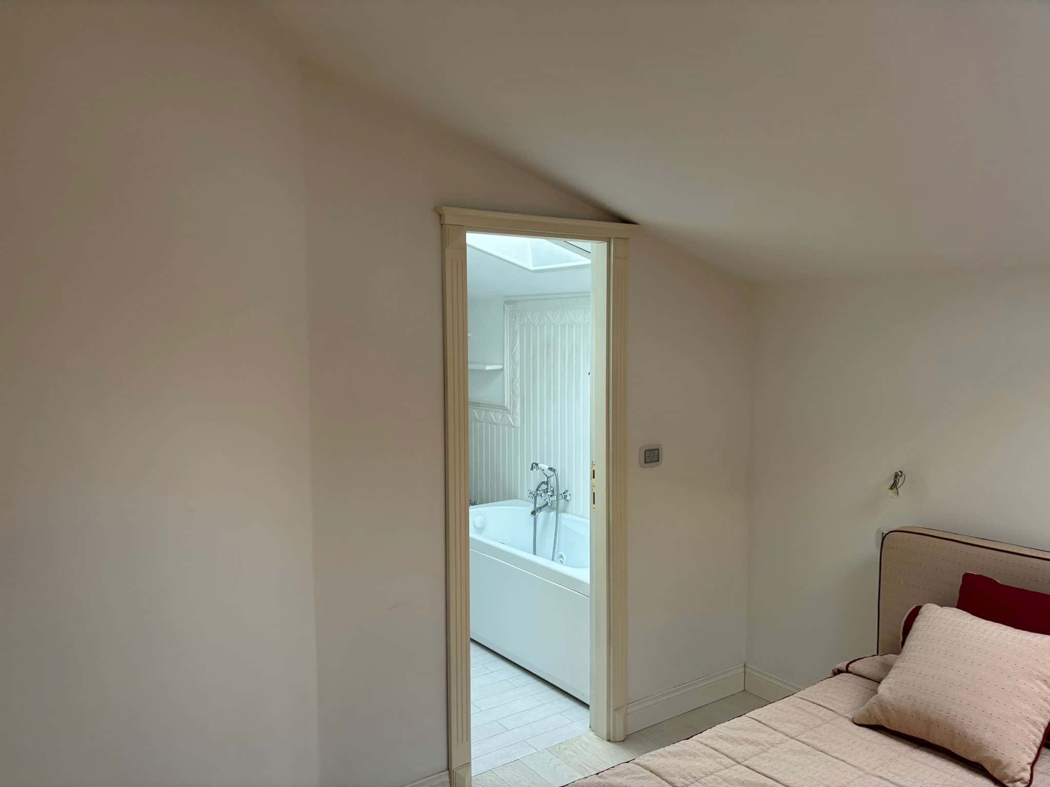 Wohnung in Via Isola Bella, Roma für 120 m² mit 3 Schlafzimmer