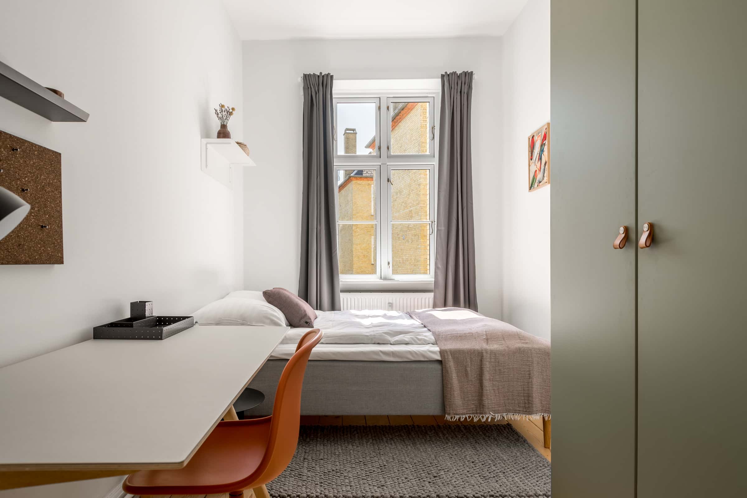 Torsten Room 4 Standard+