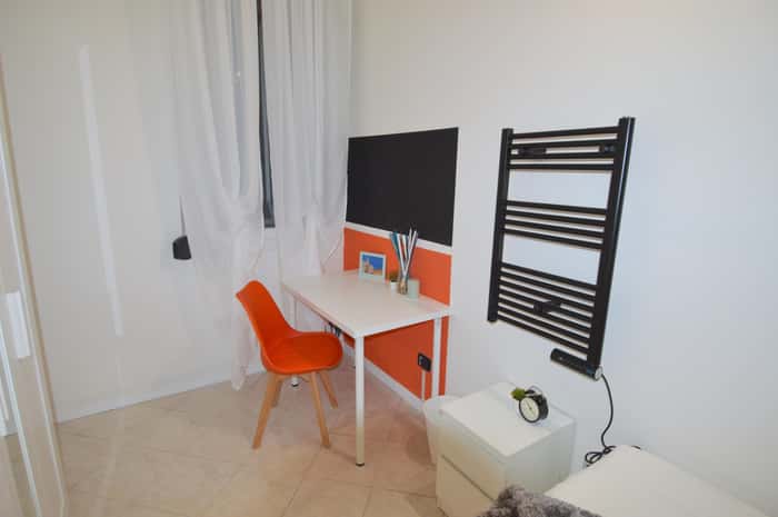 Listing photo thumbnail