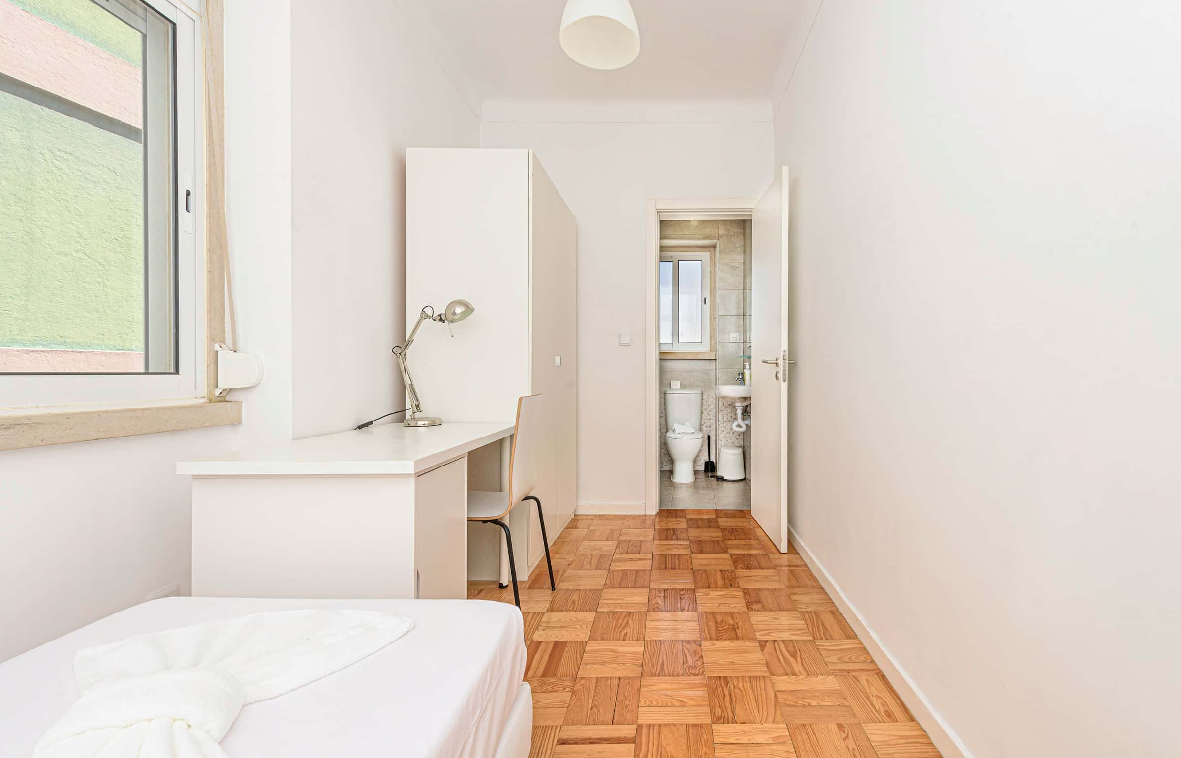 Estrada das Laranjeiras (Students only)