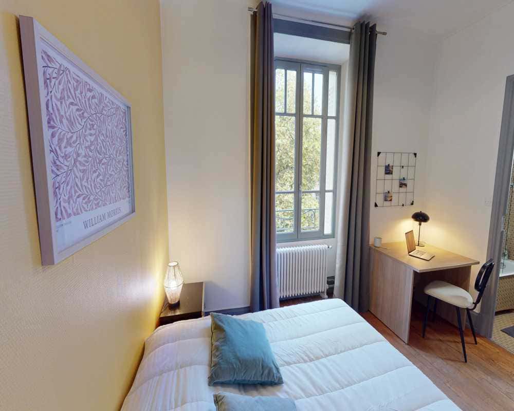 Chambre dans le rue de crequi