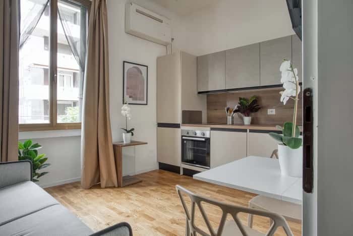 Listing photo thumbnail