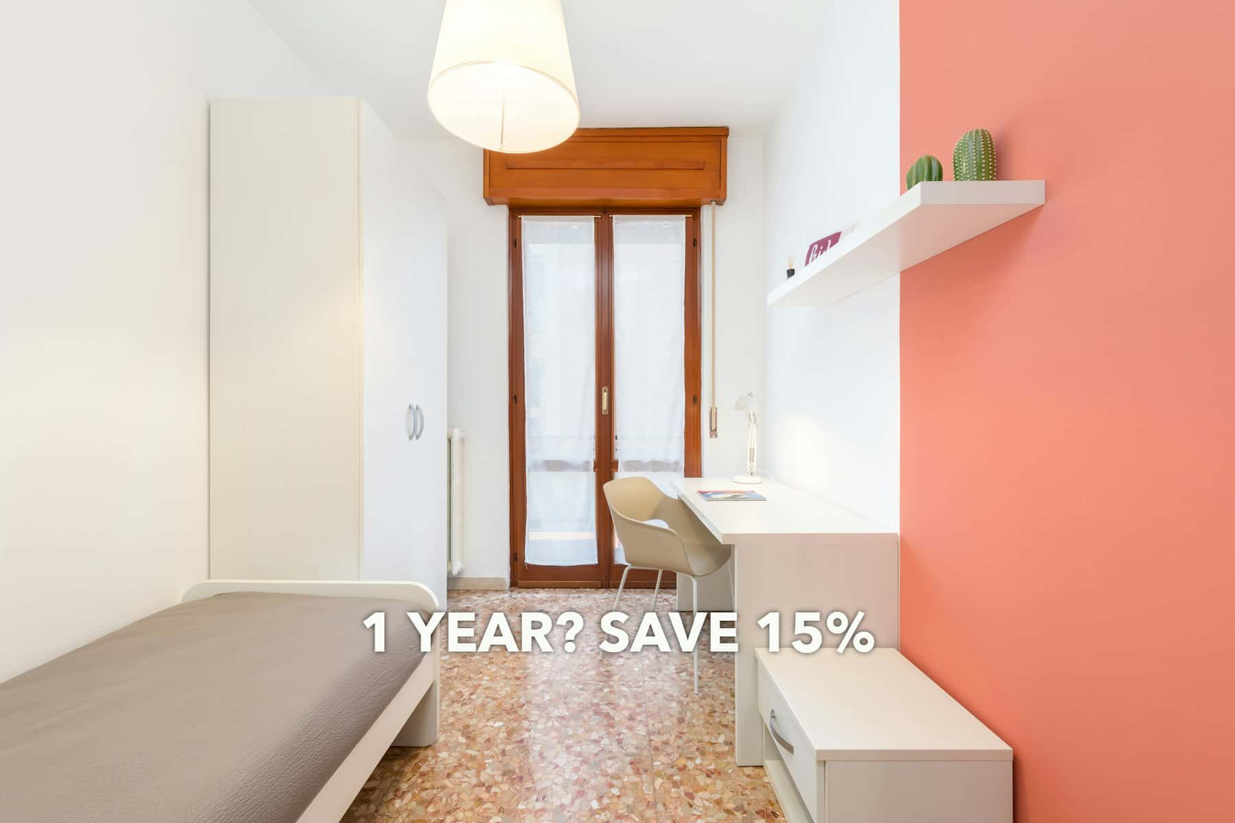 Stanza in Via Mario Morgantini, Verona di 120 m² con 4 camere