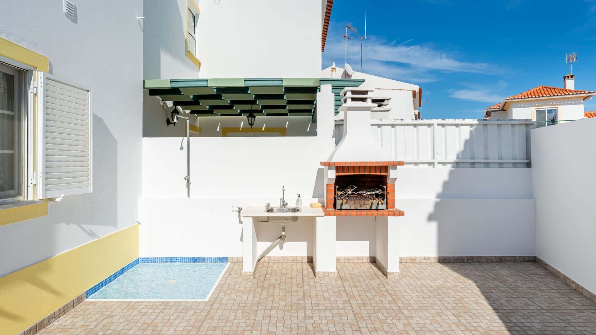 Cozy 3 BDR House Duplex With Patio