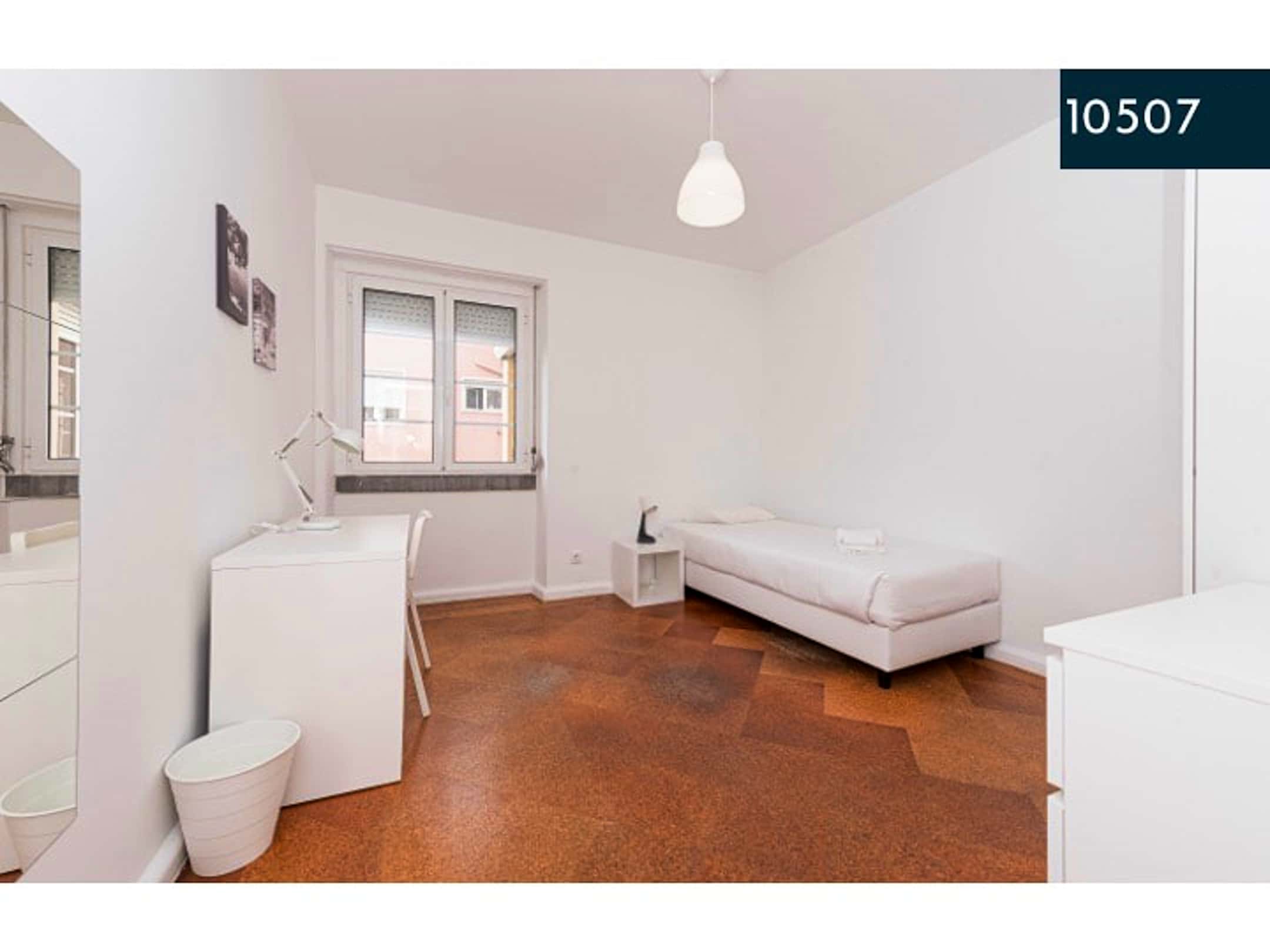 Alameda Dom Afonso Henriques (Students only)