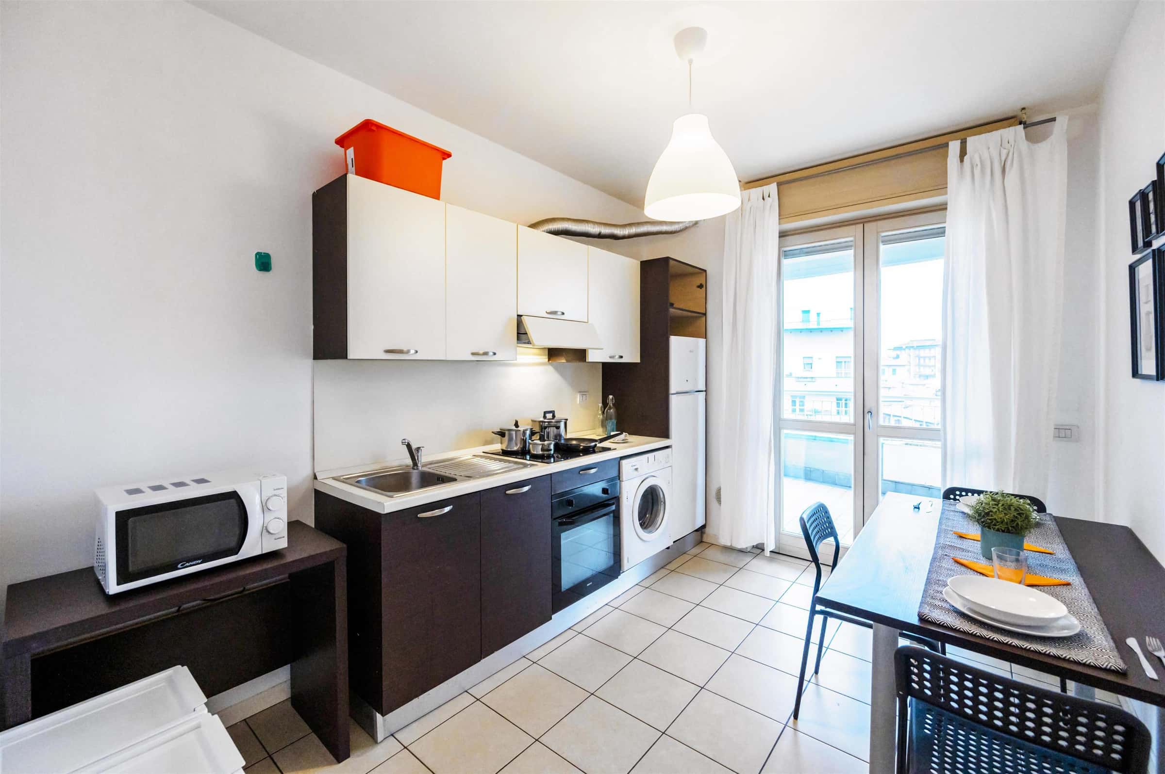 VIA BERIZZI 41 - Stanza 184