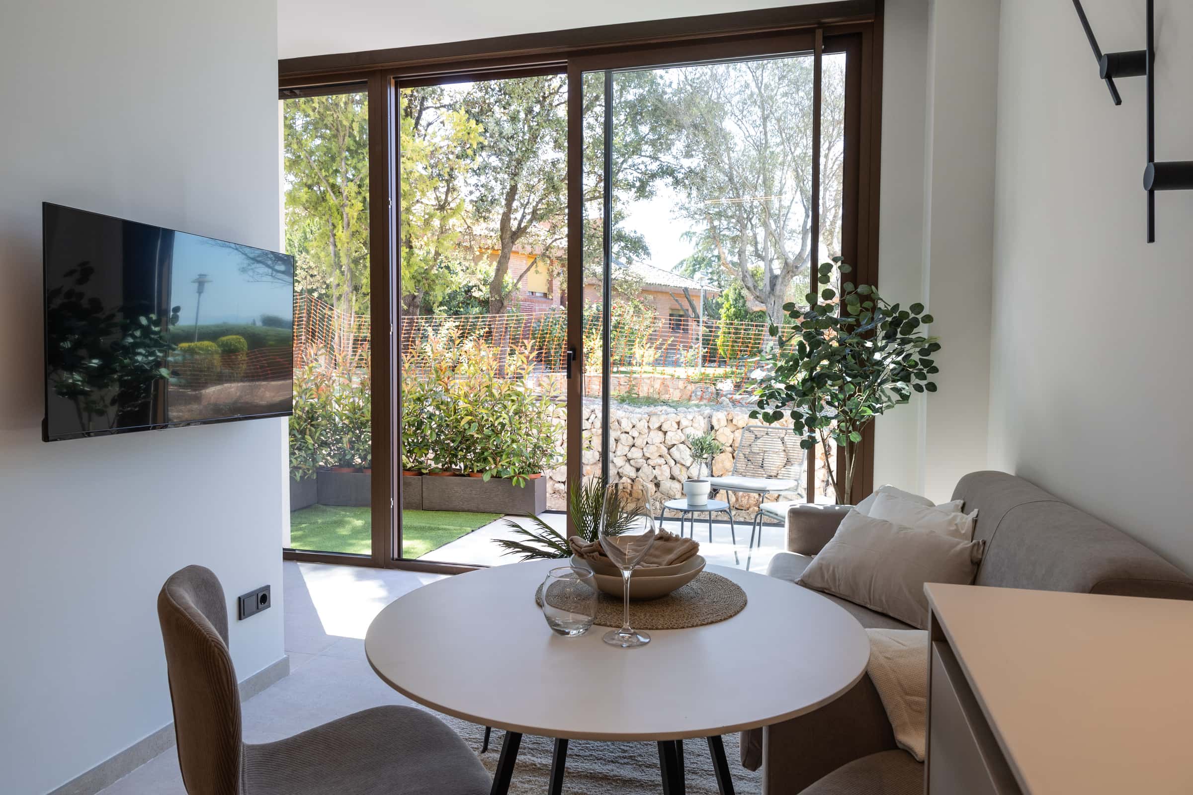 Zimmer in Calle Tomillo, Alcorcón für 300 m² mit 15 Schlafzimmer