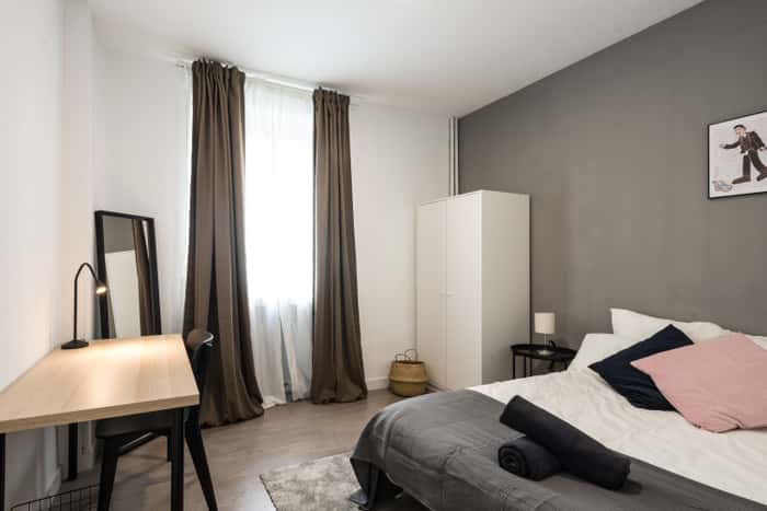 Listing photo thumbnail