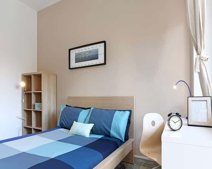 Listing photo thumbnail