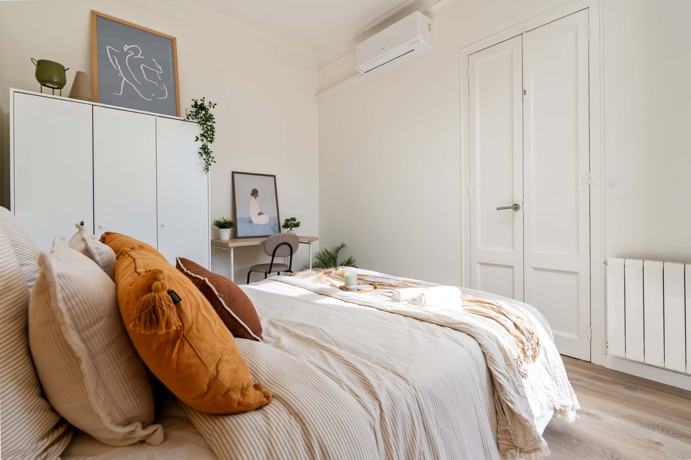 Habitacion privada en Carrer del Comte Borrell, , L'Eixample,Barcelona