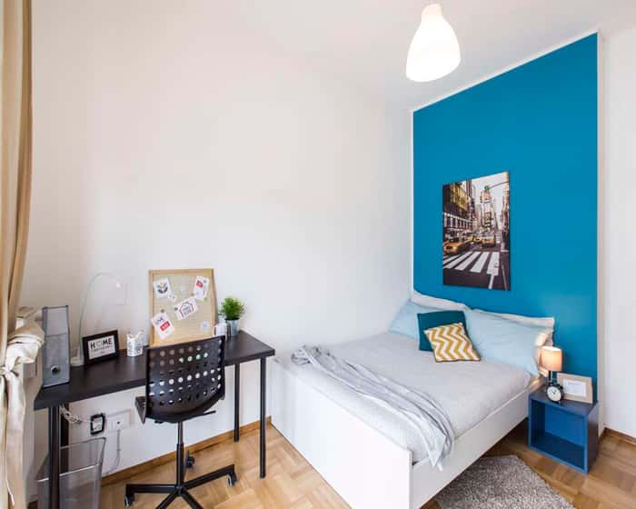 Listing photo thumbnail