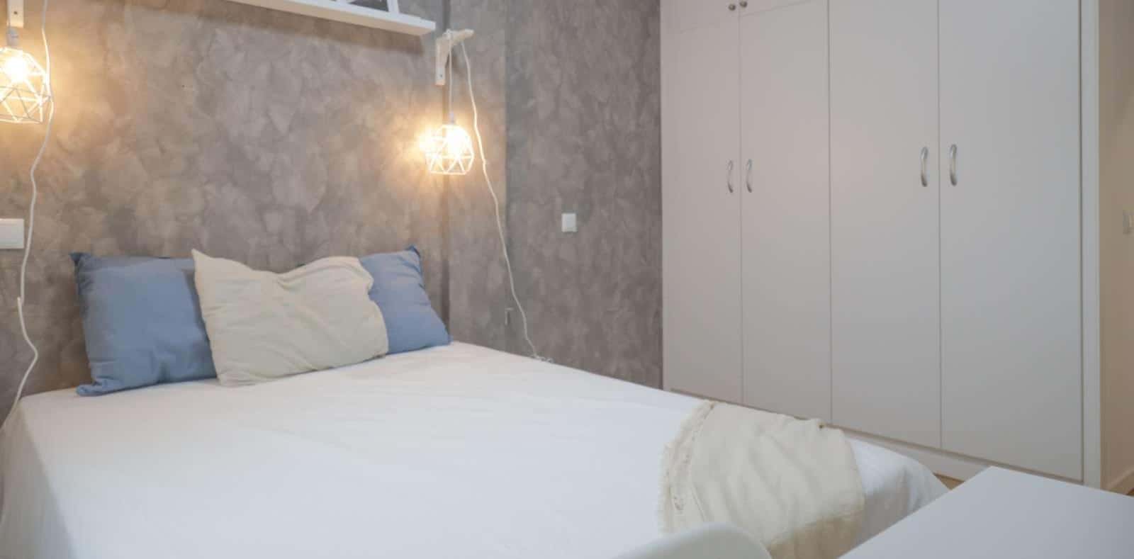Double bed in Rooms for rent in 4-bedroom apartment in San Sebastián De Los Reyes