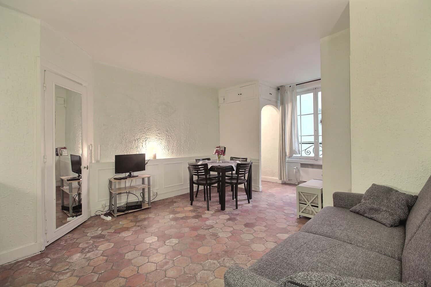 Location Appartement meublé Studio - 28m² - Saint-Germain - Paris