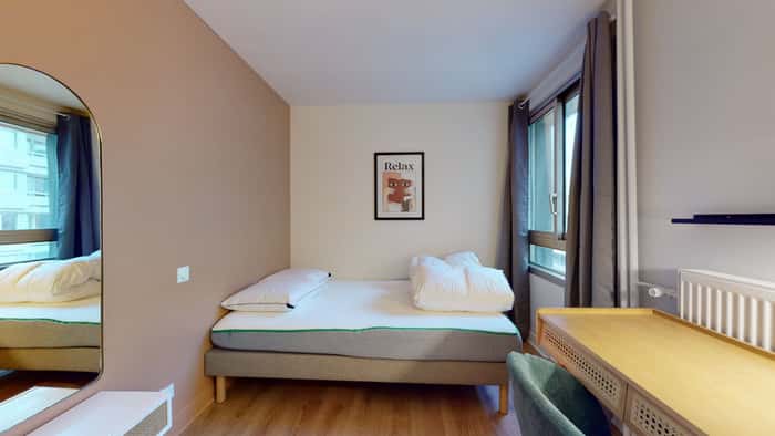 Listing photo thumbnail