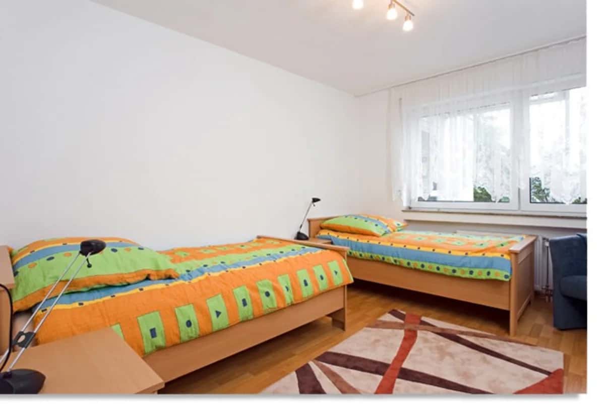 Großzügiges Apartment Nr.1 in Köln