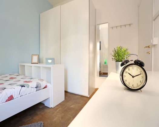 Listing photo thumbnail