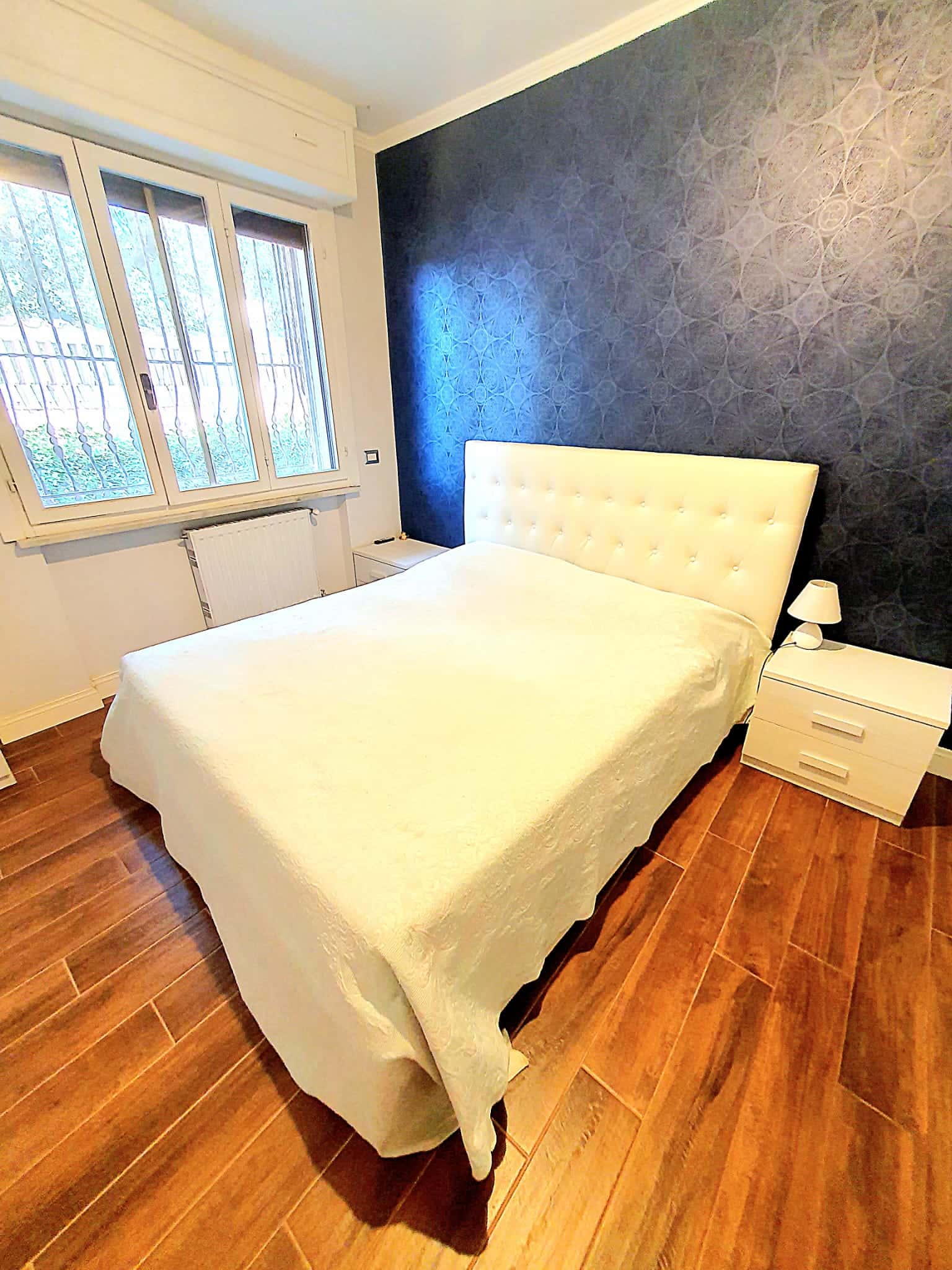 Room in Via Giuseppe Allegranza, Roma for 70 m² with 2 bedrooms