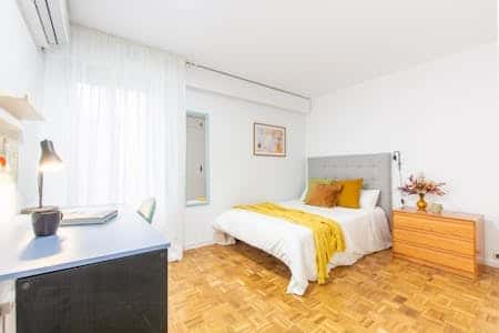 Room 6 - Calle del Pez Austral, 14