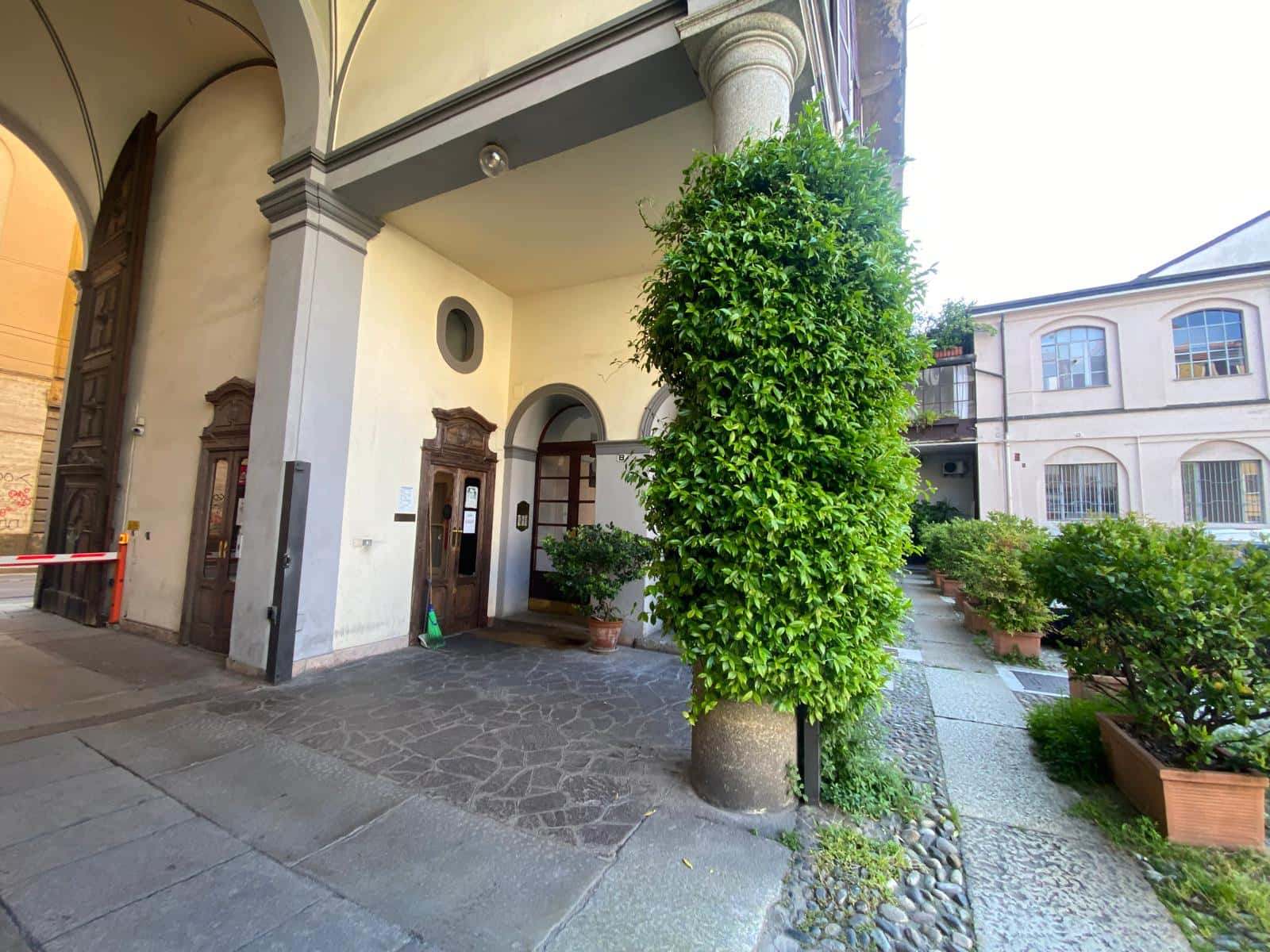 Appartamento in Via Bramante, Milano di 60 m² con 1 camera
