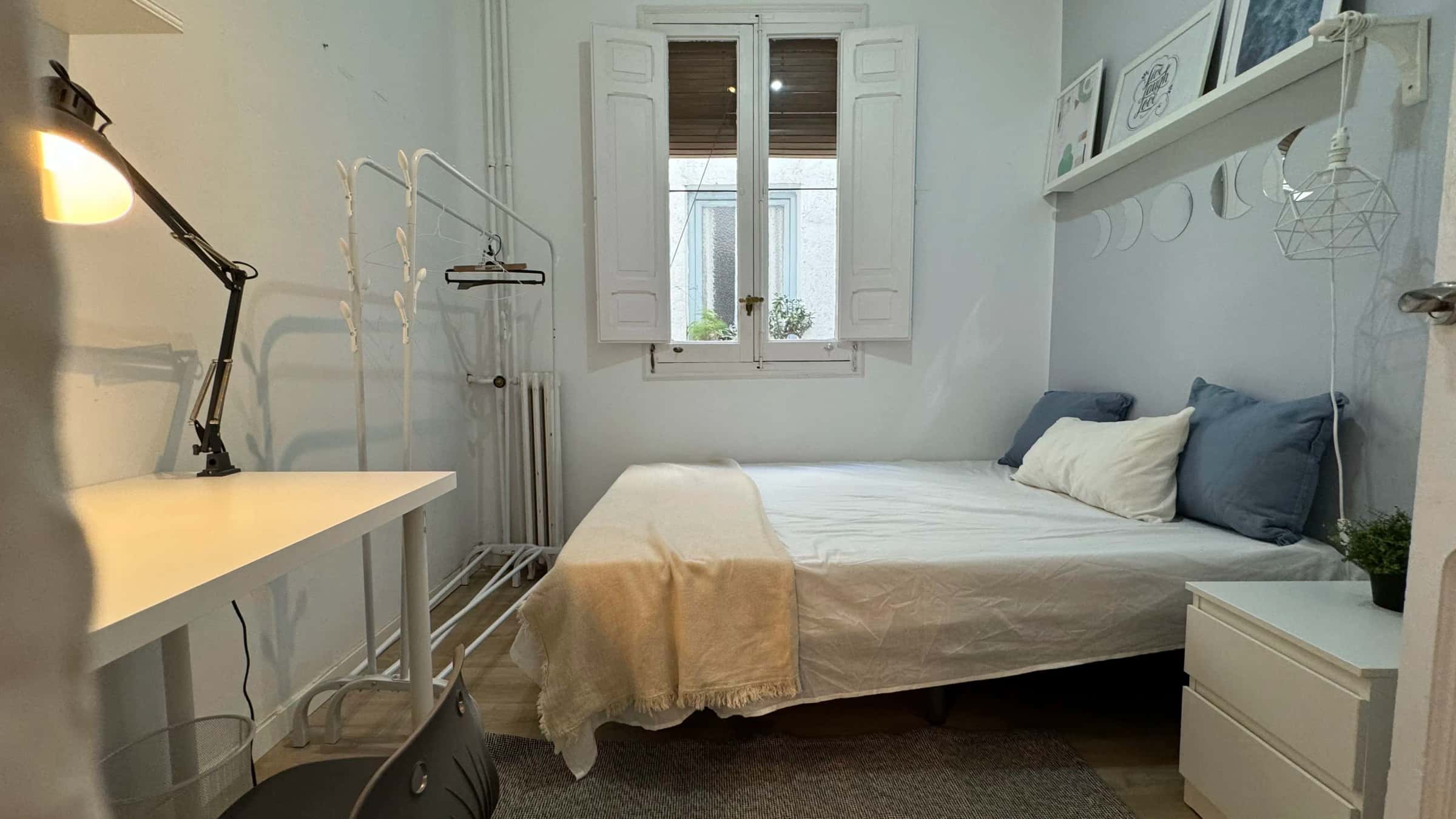 Stanza in Calle de Vallehermoso, Madrid di 100 m² con 5 camere