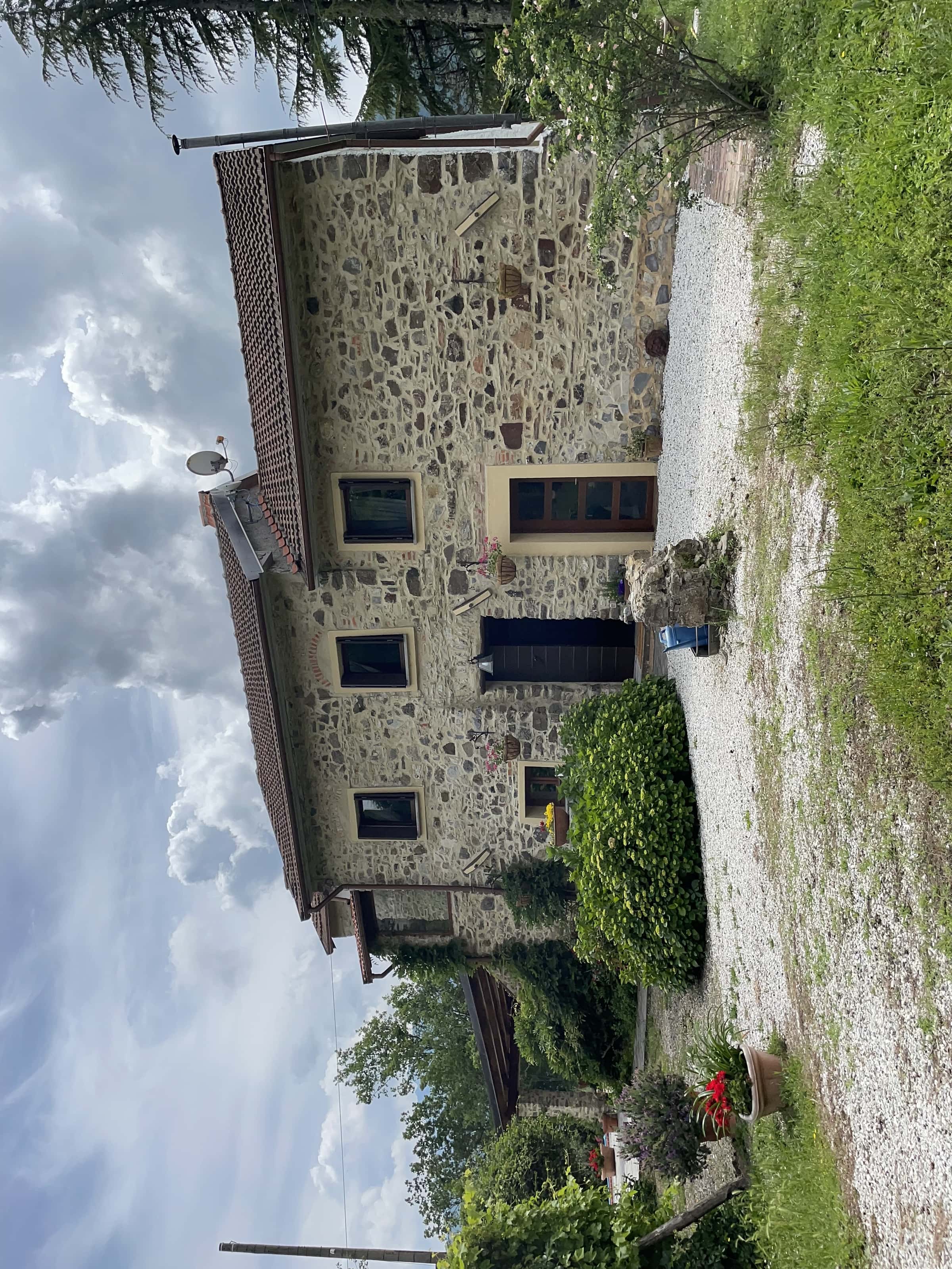 Apartment in Via Campagna Pulica, Fosdinovo for 339 m² with 5 bedrooms