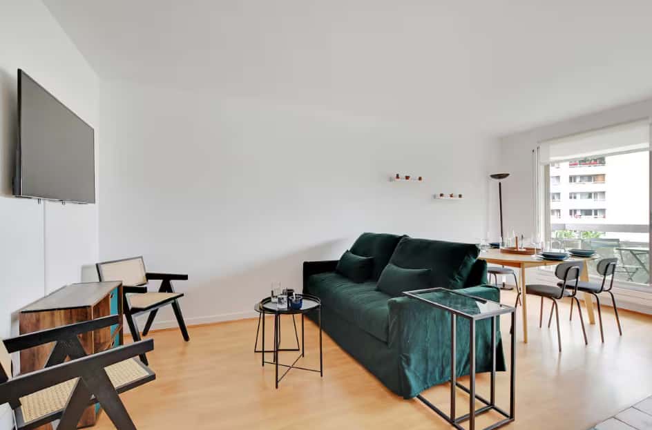 Elegant appt balcon privatif 2BD/ 6P - Levallois