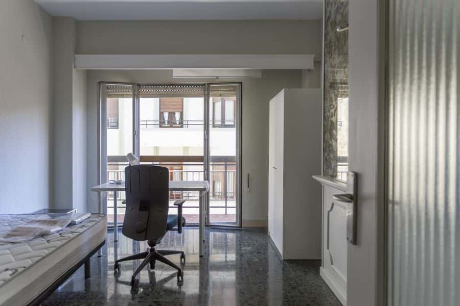 Habitación en piso de 6 habitaciones