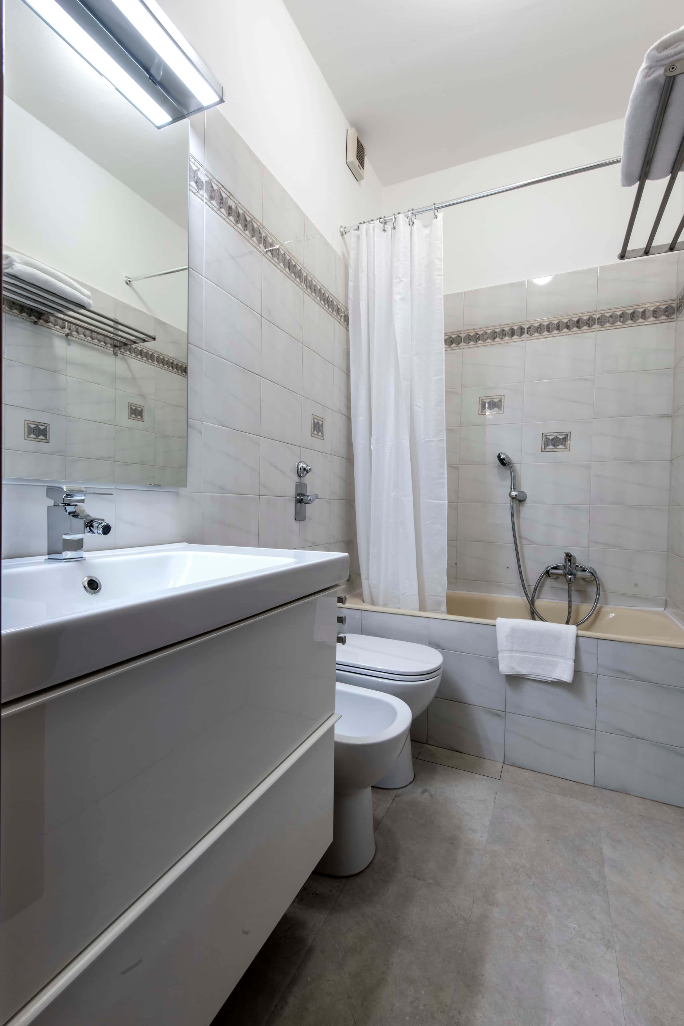 Apartment Milan, 1 bed — photo 7