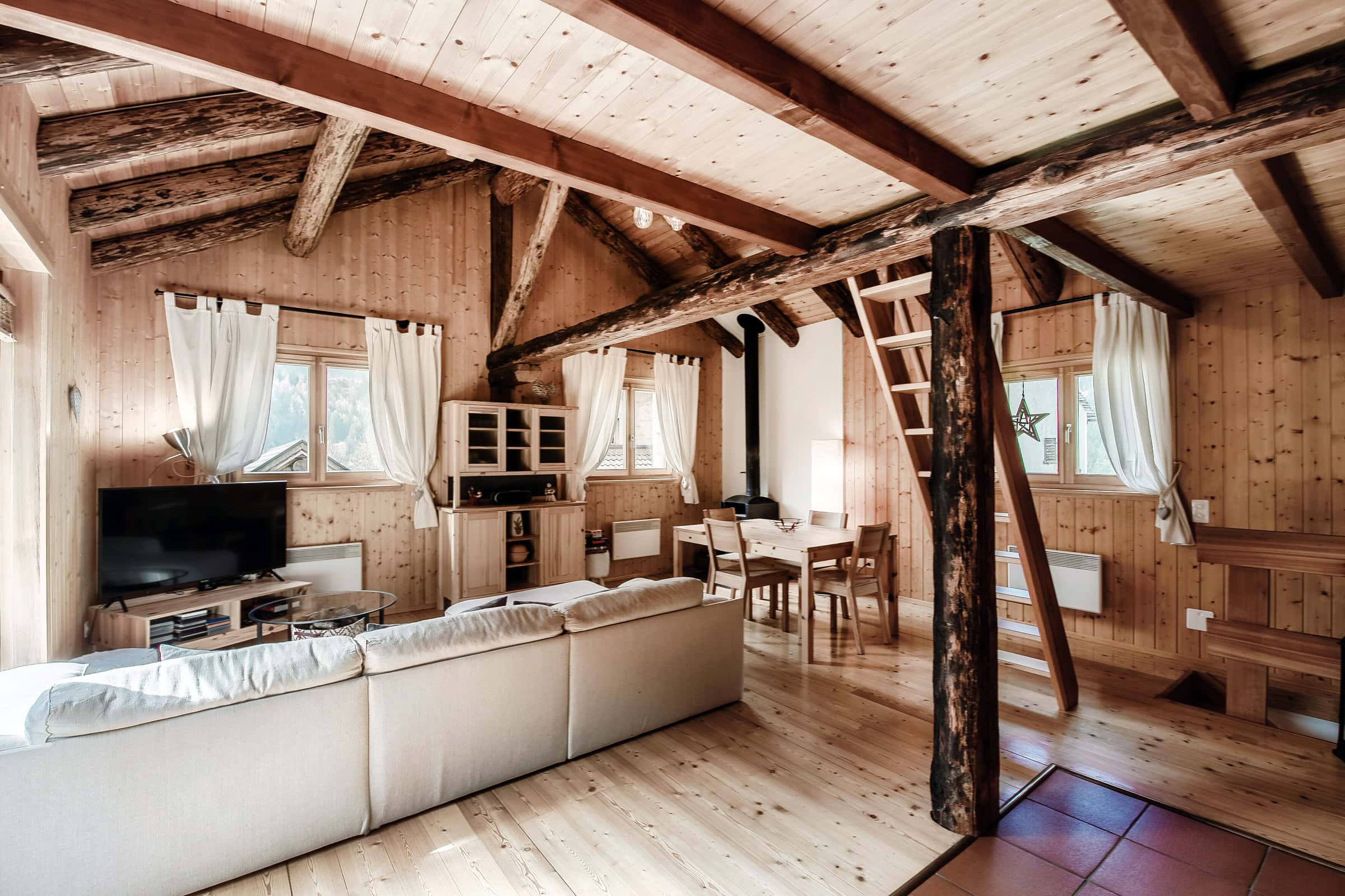 ROMANTIC CHALET - Accogliente chalet in Valle Leventina