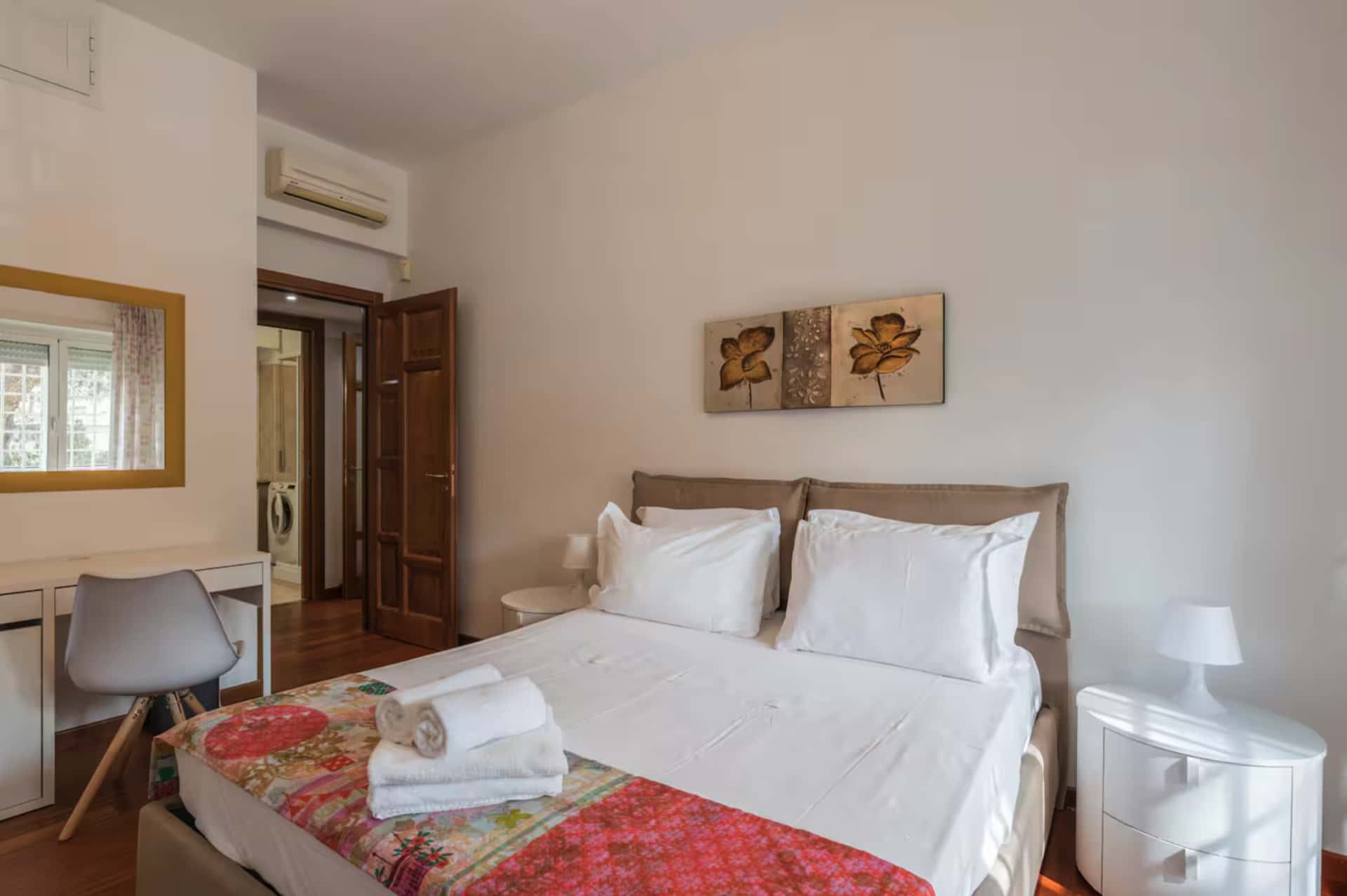 037 - T. Collatino - Bright Apt 2 Bedroom and balcony