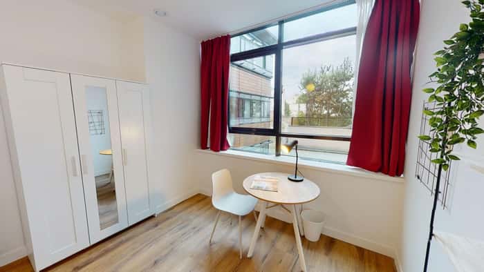 Listing photo thumbnail