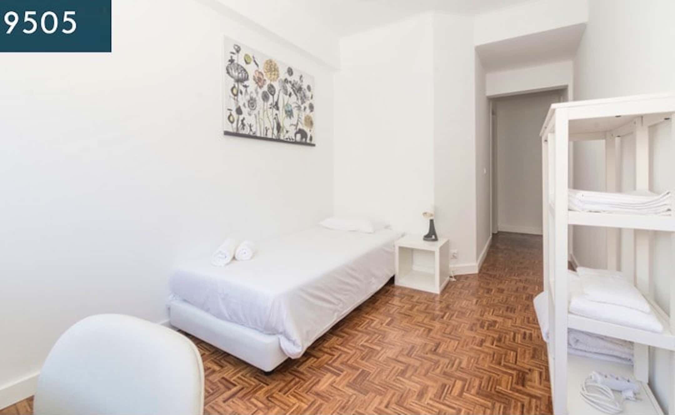 Rua do Arco do Carvalhão (Students only)