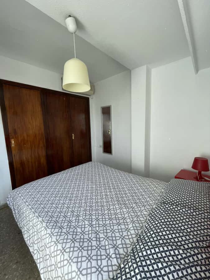 Habitación en piso de 4 habitaciones en Camins Al Grau