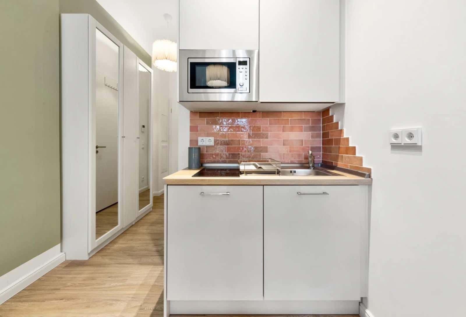 Studio for rent in Berlin, bills included