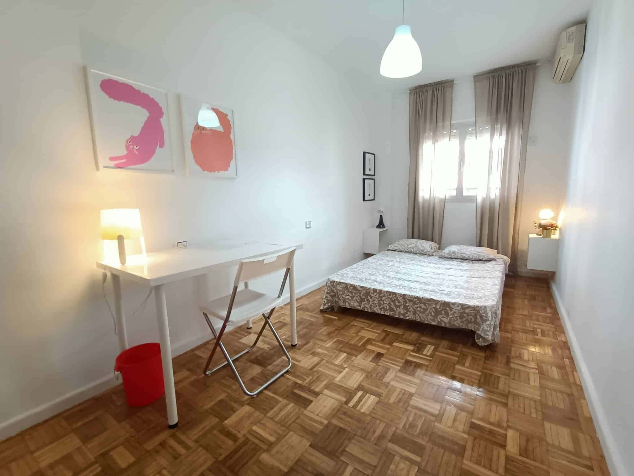 Habitación privada en Gregorio Navas, Madrid