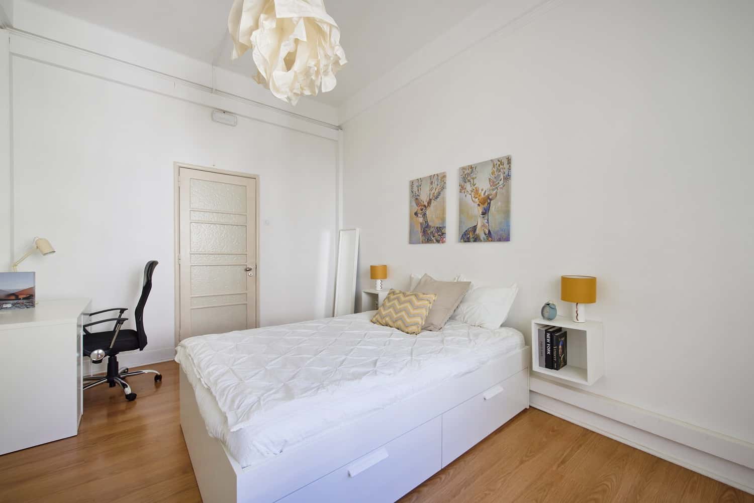 Room 8 - 38. Sidonio Pais 24 1D