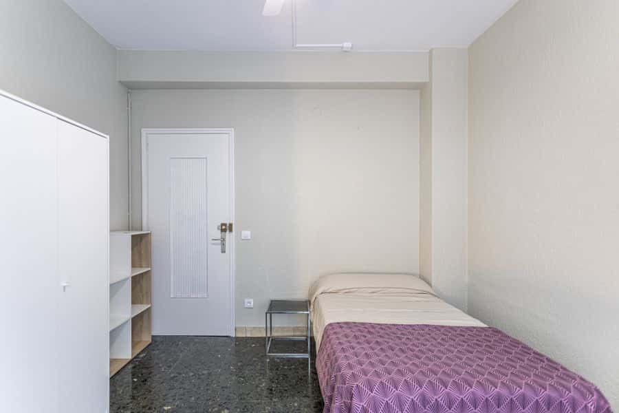 Habitación en piso de 6 habitaciones