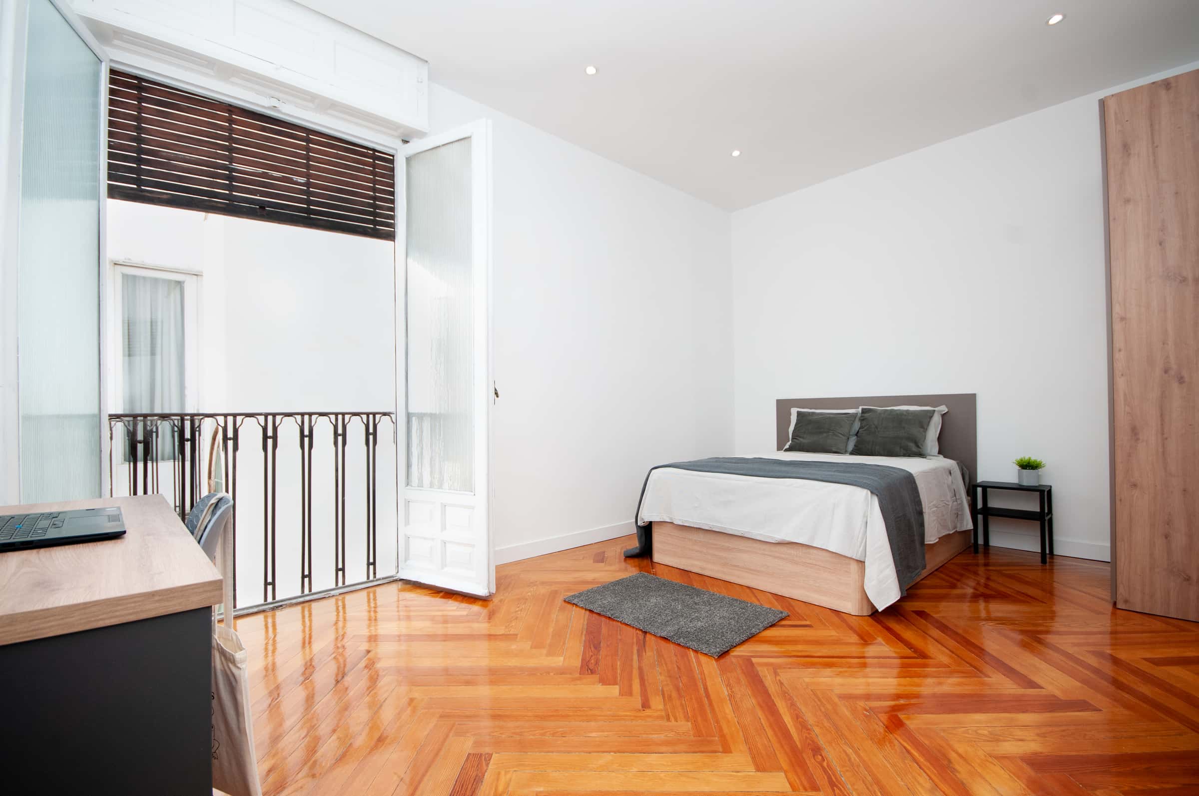 Calle Blanca de Navarra, 7 (ONLY STUDENTS)