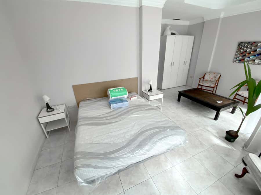 Habitación en piso de 4 habitaciones en Russafa