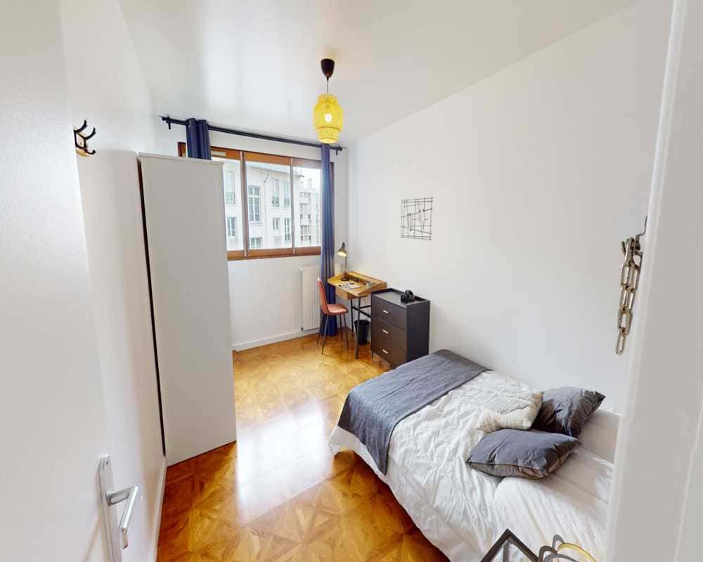 Chambre dans le Rue Riquet