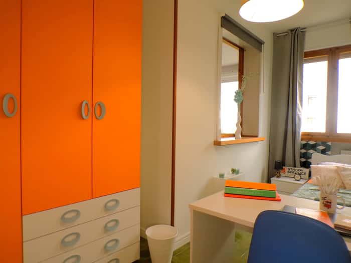 Listing photo thumbnail