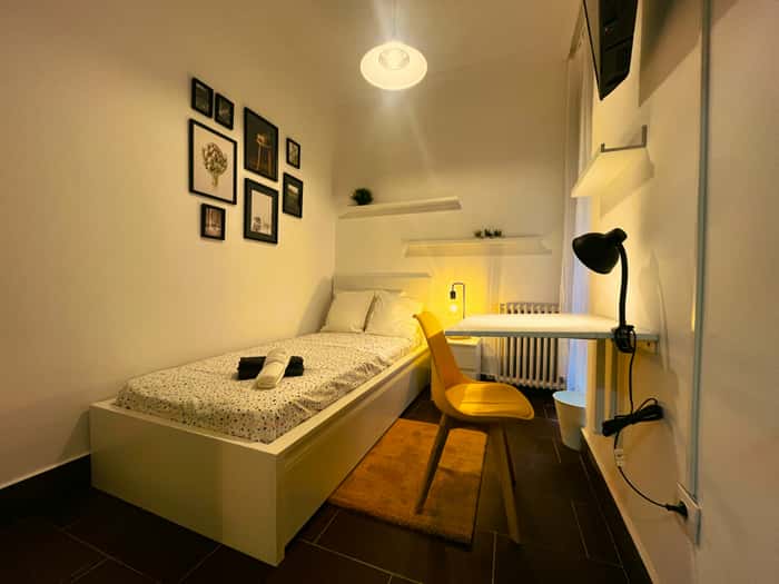 Listing photo thumbnail