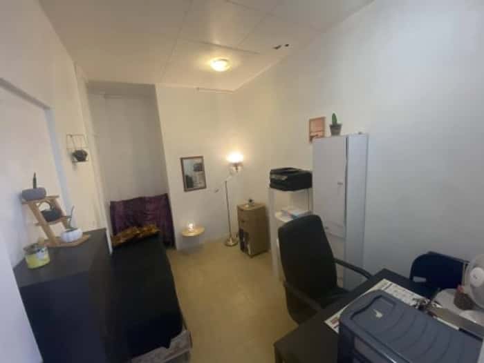 Listing photo thumbnail