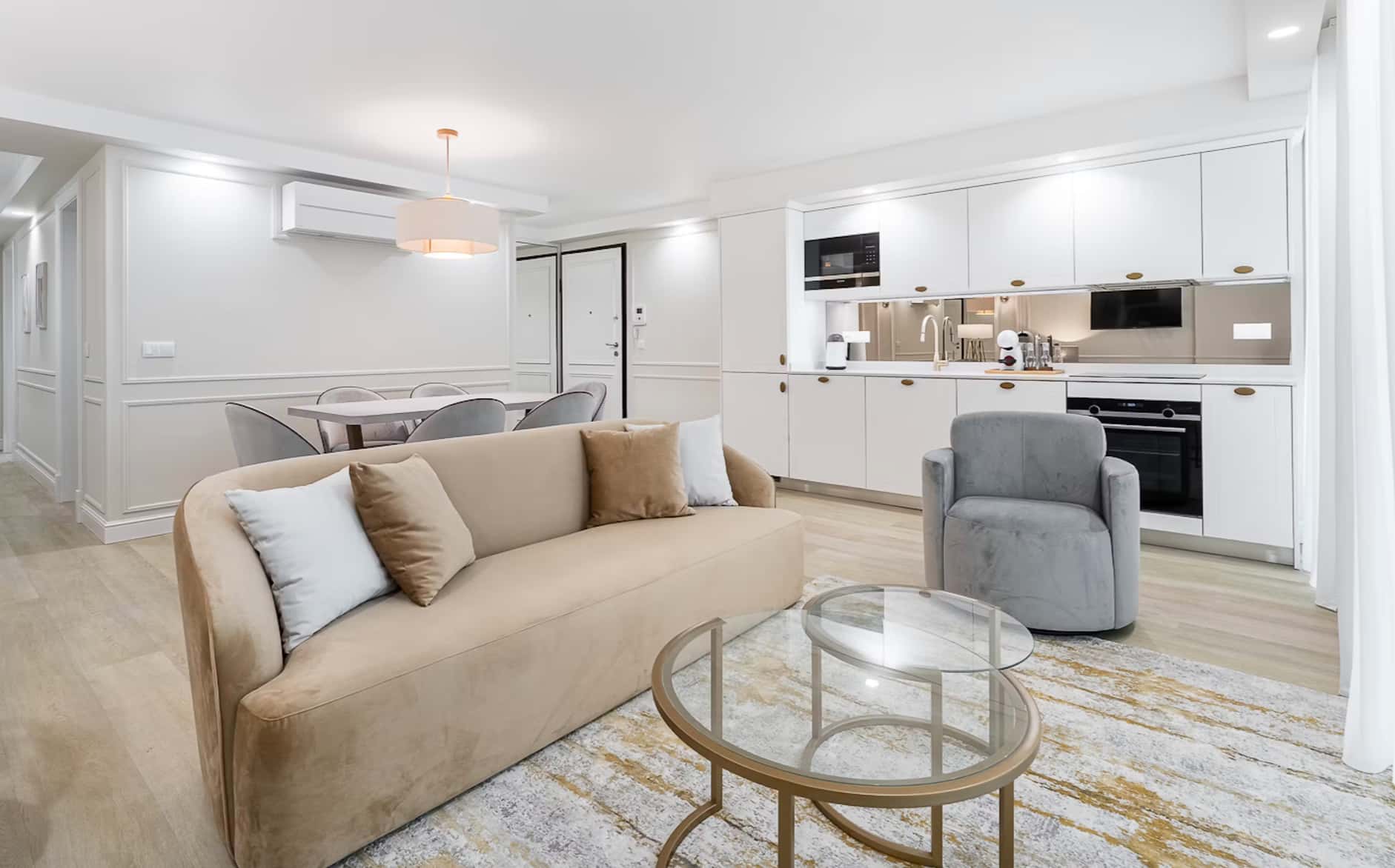 Apartment in Rua de Passos Manuel, Porto City Center