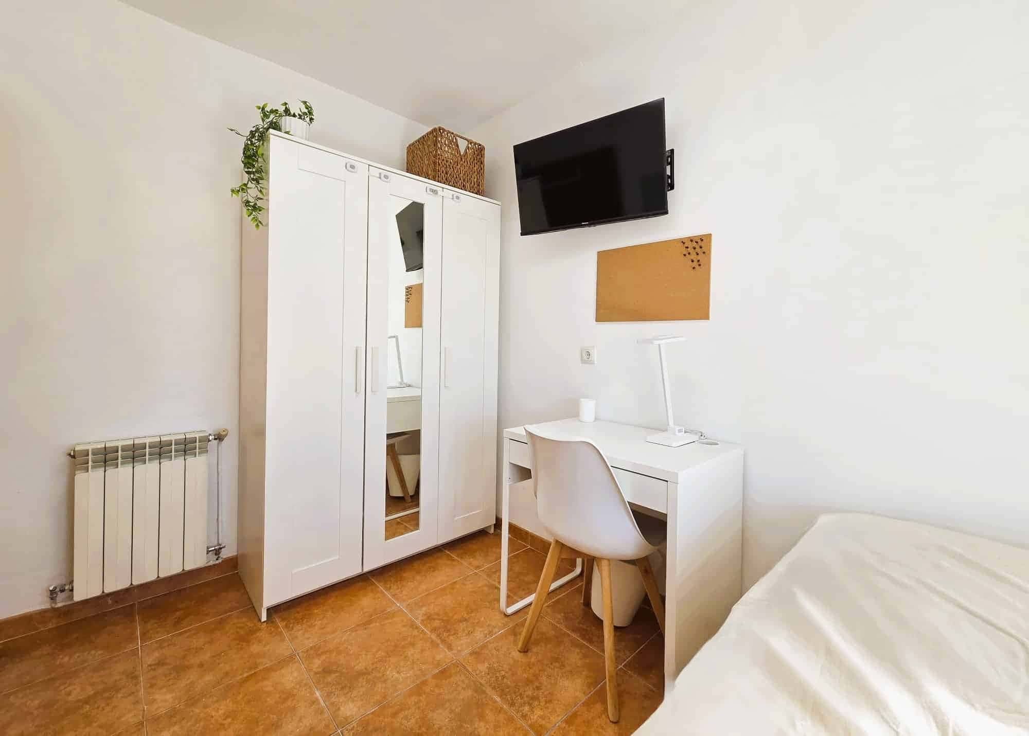 Habitacion privada en Vélez Málaga , Madrid