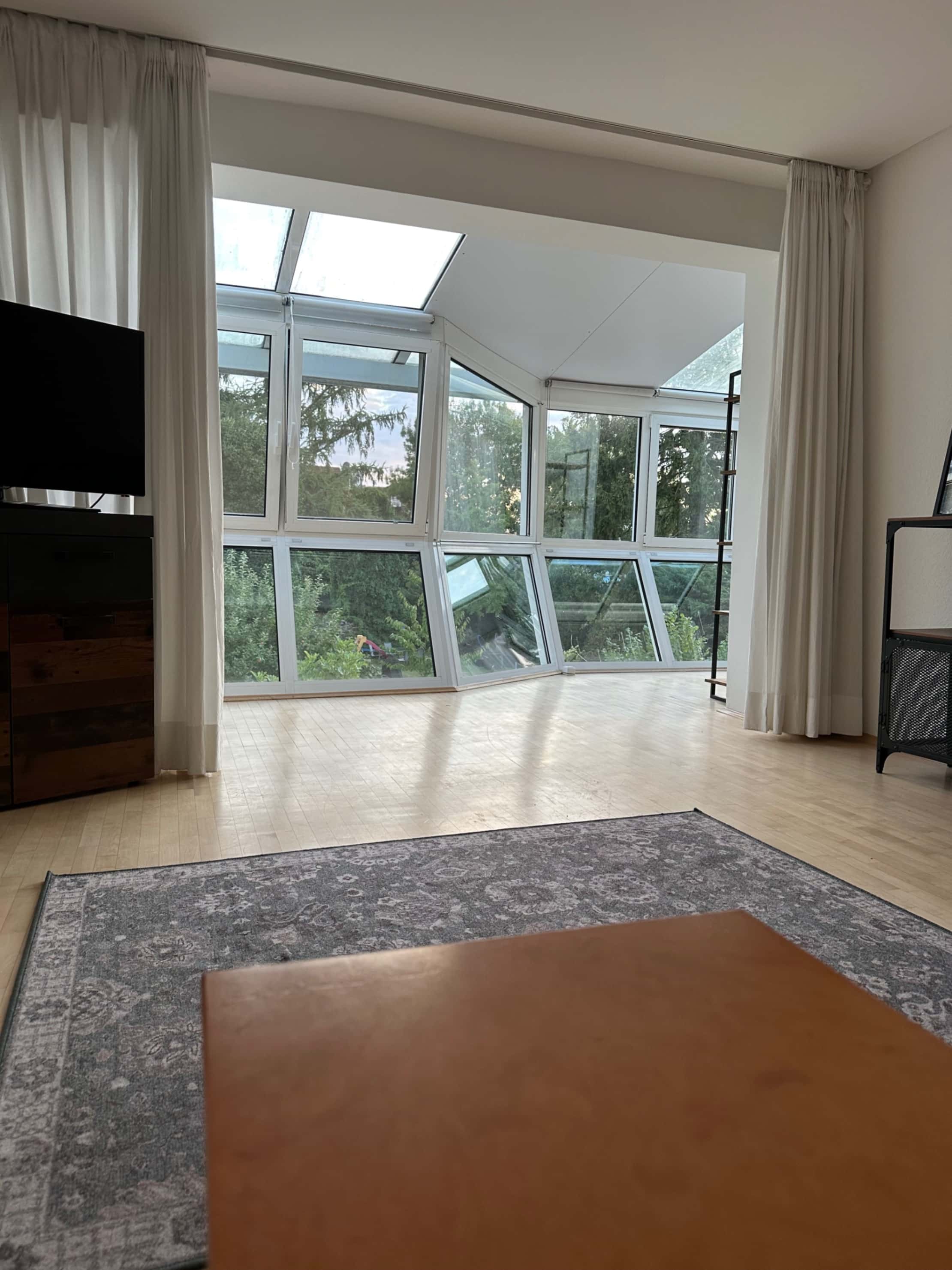 Apartamento em Am Wingert, Köln para 90 m² com 2 quartos