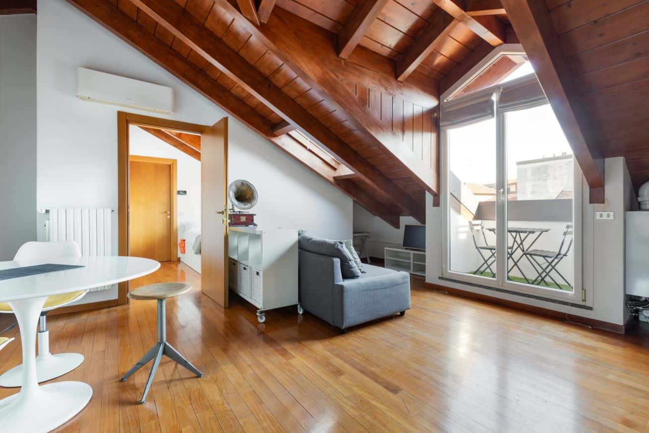 Pasteur 6 · [Nolo - Stazione Centrale] - Bilocale ultimo piano