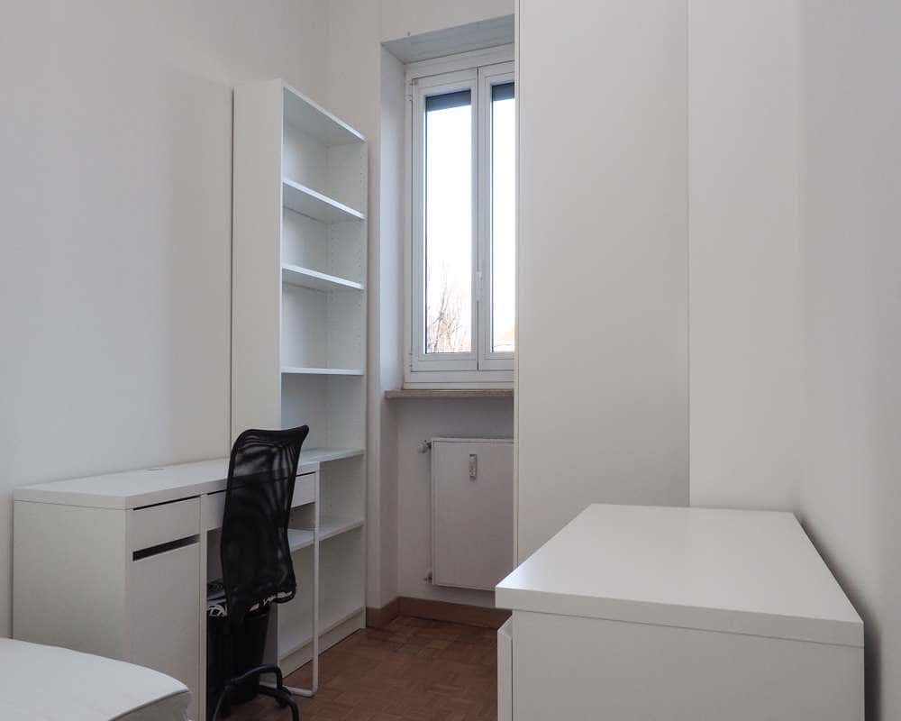 Stanza in Via Vincenzo Giordano Orsini