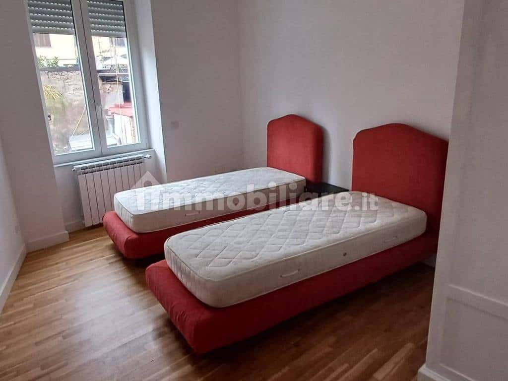 Apartment in Via Luca Samuele Cagnazzi, Napoli for 90 m² with 2 bedrooms